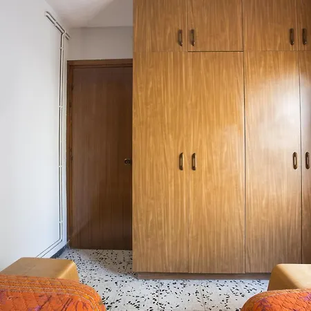R54 Montserrat 11-2 Apartment *